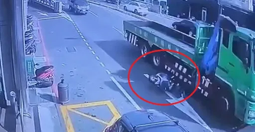 畫面曝光|彰化女騎士遭大貨車輾過 頭顱破裂慘死!駕駛肇事逃逸