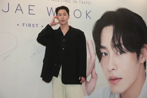 李宰旭身高187懼看恐怖片 自爆想戀愛被拱演《黑暗榮耀》的他