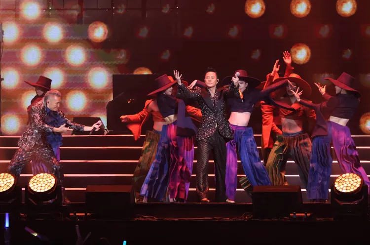 草蜢又唱又跳嗨翻小巨蛋。彭欣偉攝