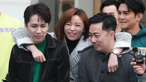 王瞳悲痛發文「再次感受撕心裂肺傷痛」　最擔心爸媽身體