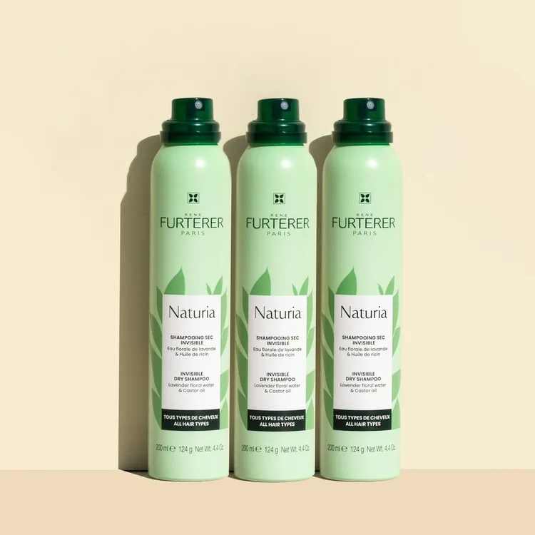 Naturia精靈草蒴果乾洗髮新品，各200ml／1180元。品牌提供