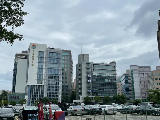 政府「管住不管商」　辦公樓買氣迎春燕單價200萬元照成交