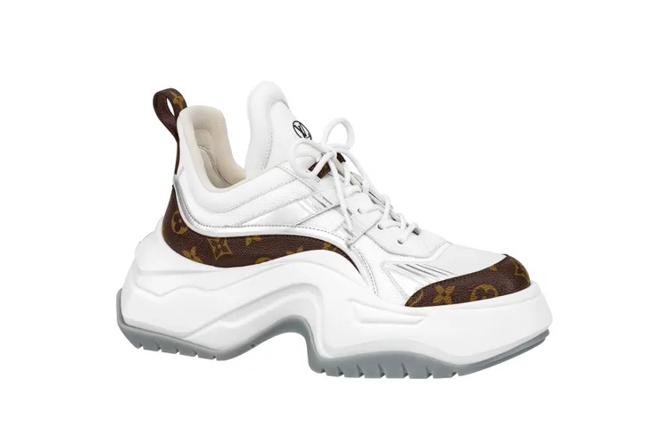 LV Archlight 2.0厚底運動鞋，3萬9000元。品牌提供