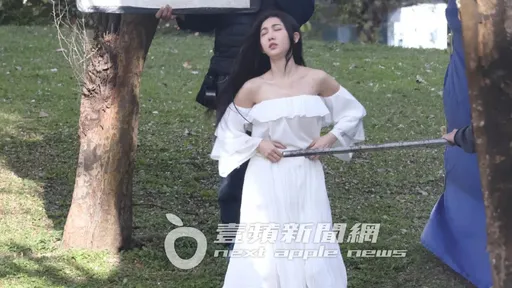 「最美女鬼」王晴爆哭領便當 曝隱疾躺病床嬌喘