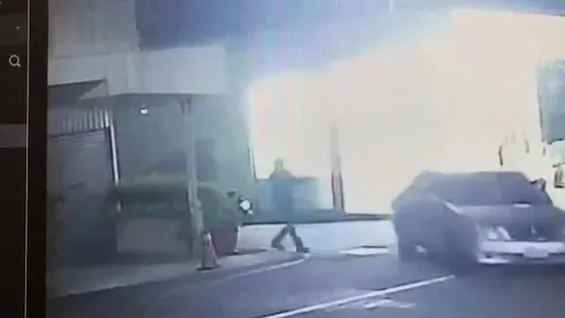 台中巡警盤查遭衝撞　連開4槍逮獲女毒蟲！1車逃逸