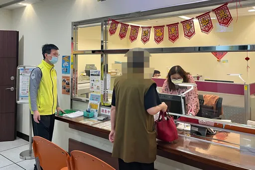 閨蜜託帶行李箱入境　海關一開驚呆！她挨罰20萬還被甩鍋：託別人帶都沒事