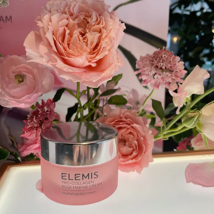 ELEMIS海洋膠原玫瑰緊緻精華乳霜。張家玲攝