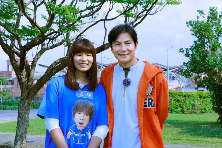 粉絲撞臉孫協志(右)。中視提供