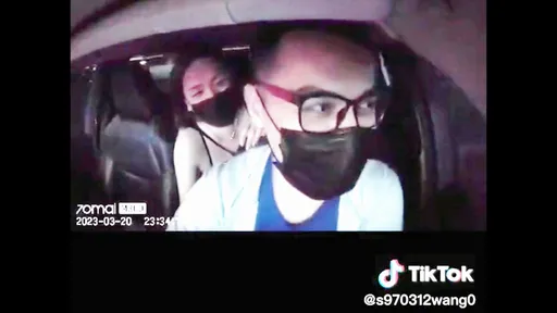 爆乳辣妹硬上Uber運將「讓我摸一下」! 他嚇到狂喊:美賽啦