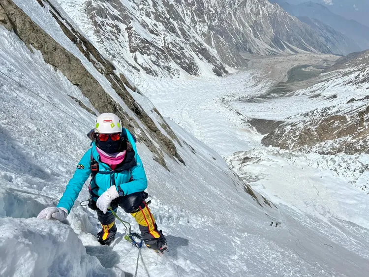 曾格爾捲入勾搭富商泡湯開房風波。取自曾格爾臉書