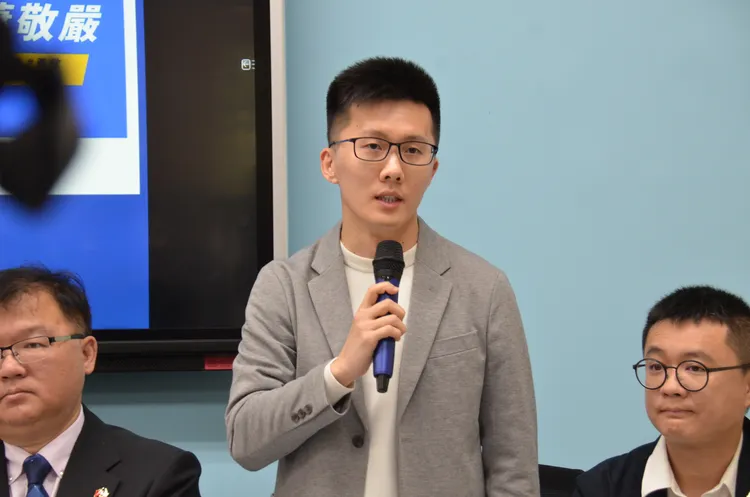 蕭敬嚴宣布挑戰民進黨賴品妤，再戰新北市東北角。國民黨團提供