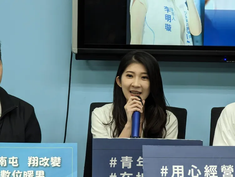 李明璇表示無論是投入板橋東區還是西區，她都可以。蘇柏銓攝