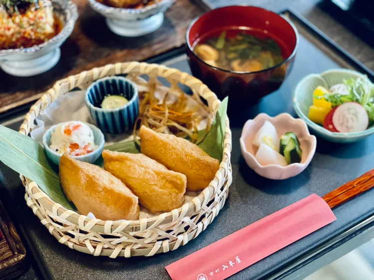 店內提供道地日式料理選擇。曾仲葳攝