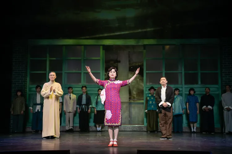 王月(中)在《京劇啟示錄》有精湛演出。寬宏藝術提供