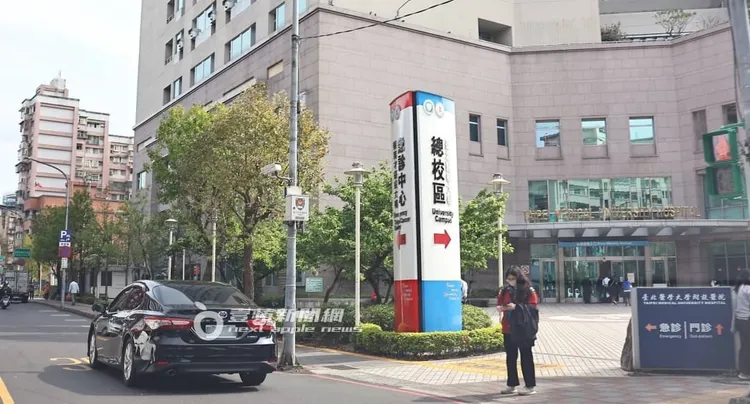 上院長車的邱仲峯一路開回北醫停車場。特勤中心攝