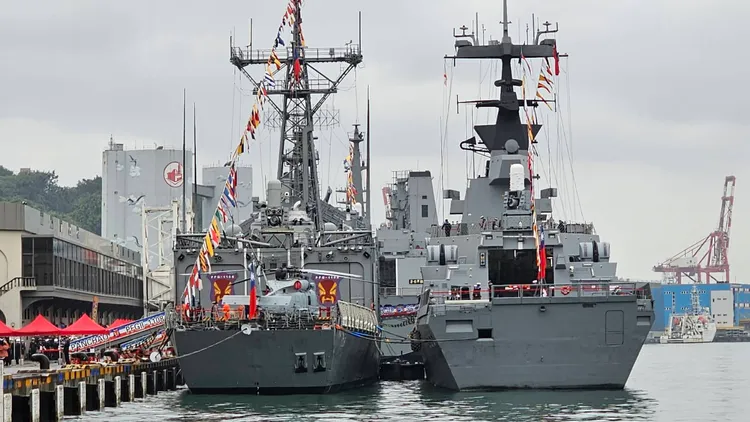 暌違近3年，海軍敦睦遠航訓練支隊再度停泊基隆港。讀者戴之聖提供