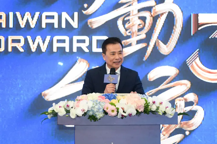 三立集團董事長張榮華致詞。三立提供