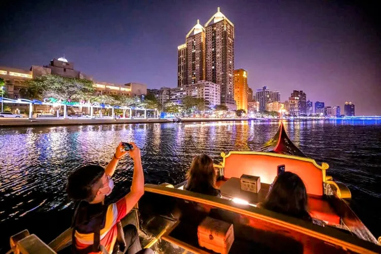 愛河貢多拉船。觀光局提供