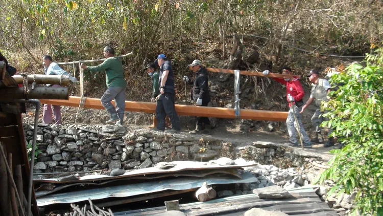 屏東老七佳石板屋預計五月修復完工。屏縣府提供