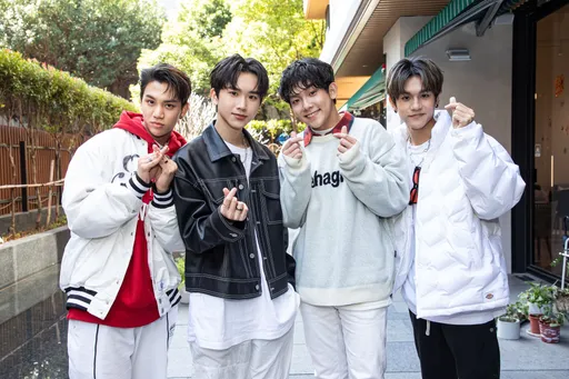 源少年队长曾与周子瑜一起放天灯 成员亲解2人神秘关系