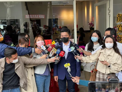 颜宽恒疑参选引检调大动作搜索 千万元无奈交保后首露面!冤喊「不符比例原则」