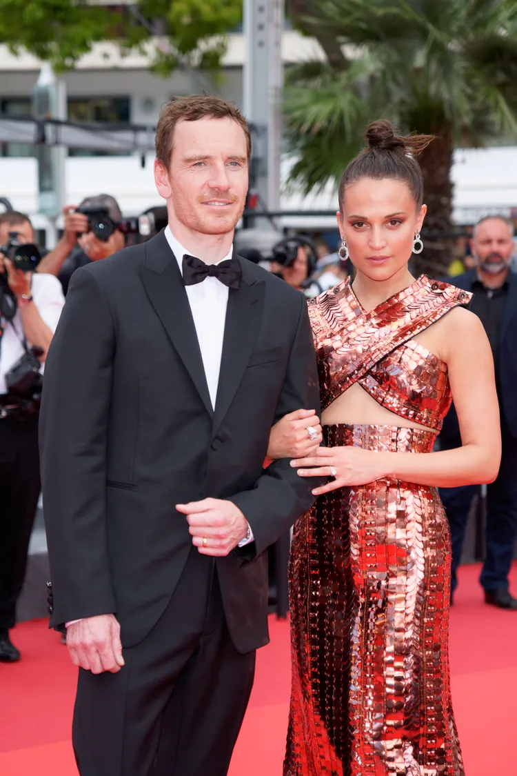 「萬磁王」麥可法斯賓達（左）與星妻艾莉西亞薇坎德也會加盟《希望》。達志