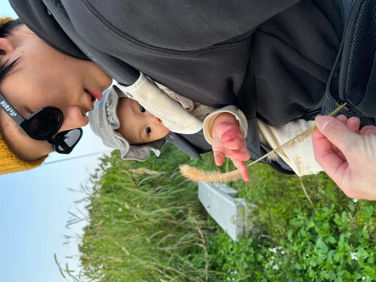 小哺（左）跟著媽媽姓葉。青春期影視提供