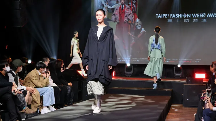 首度參加台北時裝周的台灣設計師品牌甫月fuyue。莊宗達攝