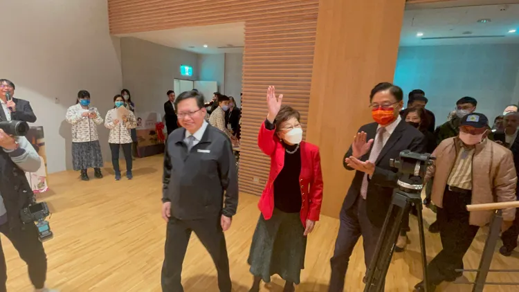 呂秀蓮新書發表，與鄭文燦和張善政同台。張沛森攝