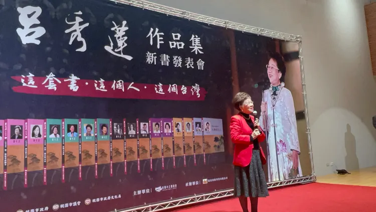 呂秀蓮籲藍綠停止對立。張沛森攝