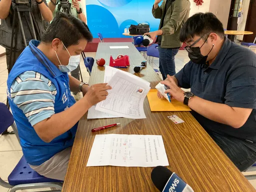 台中立委这选区激战再现　颜宽恒登记参选二战林静仪