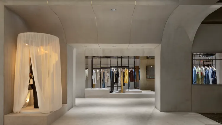 JACQUEMUS在台灣精品選物店ART HAUS的籌措下，來台開出品牌首間期間限定店。ART HAUS提供