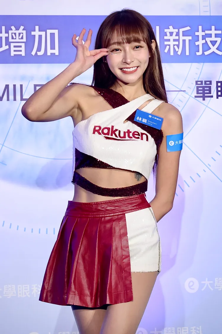 林襄日前動眼睛雷射手術。林林攝