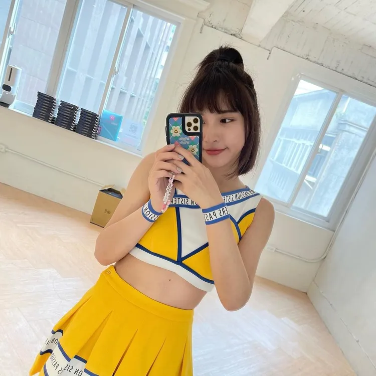 峮峮是中信兄弟啦啦隊始祖級女神。翻攝自峮峮IG