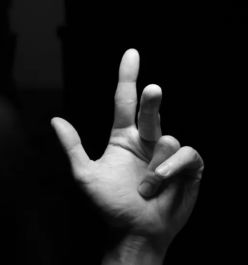 士兵崩潰！因這事被班長逼打手槍　幫接「嘉明」還冷吐：你被強姦了