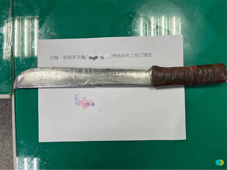 蘇男犯案用的柴刀。三峽警分局提供