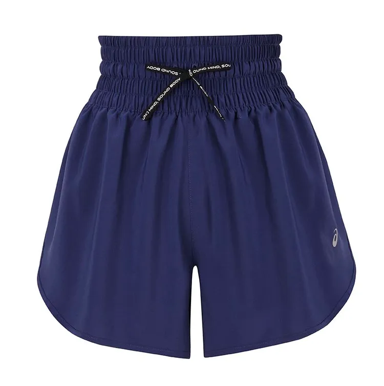 Nagino系列平織短褲，1380元。品牌提供