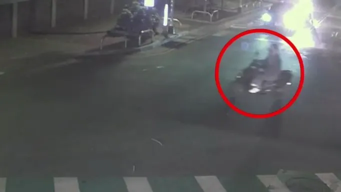 陳男未戴安全帽。板橋警分局提供