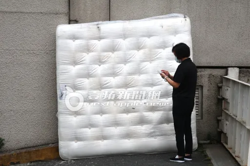 她離婚「連床墊也搬走」夫嘆:搬家還是遭小偷? 網笑噴:以為汪小菲