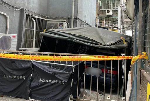 前樂團主唱北市忠孝東路墜樓亡　6年前因少女PO呼麻照遭毒品罪送辦