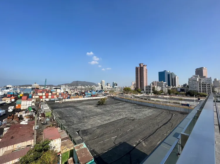 亞洲新灣區土地開發多數不能規劃住宅，造成整體開發進度緩慢。葉家銘攝