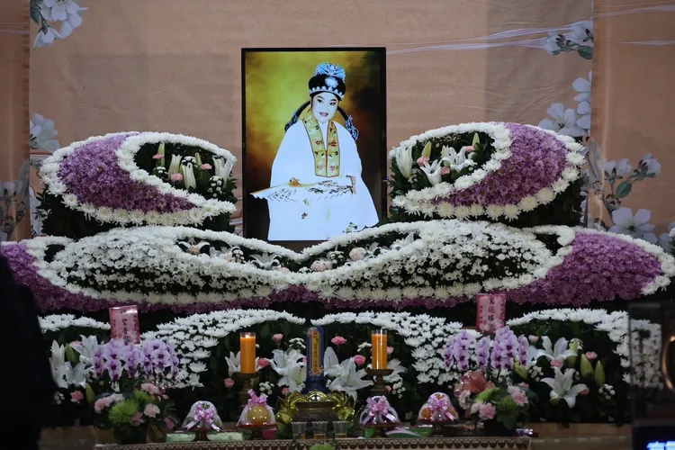 陳美雲告別式花海莊嚴。鄭孟晃攝