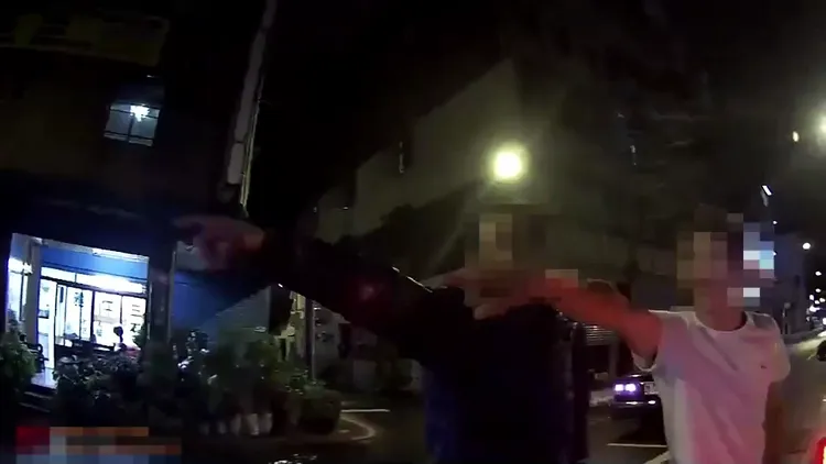 警方到場後，黃男及陳男互相指控。三峽警分局提供