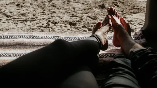 學校31歲女廚師「車震14歲學生」 狂發自慰片勾引半年性侵得逞