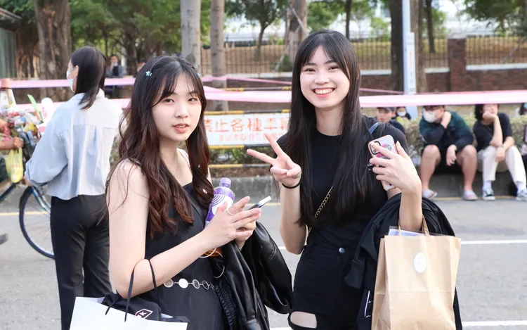 Penny與Jojo一起來看演唱會。鄭孟晃攝