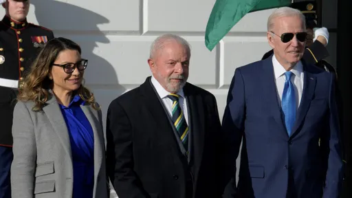 中國、美國拉攏爭當盟友 巴西左右逢源