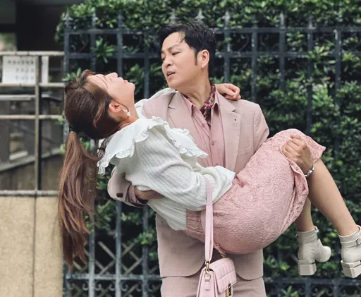 謝京穎《市井豪門》心病戲裡燒到戲外 才45公斤怕張書偉抱不動竟問「我很重嗎」