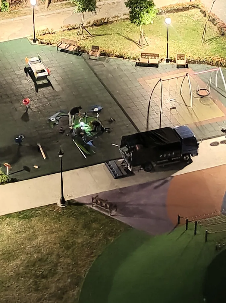 公所漏夜派人趕善。翻攝自我是五股人臉書