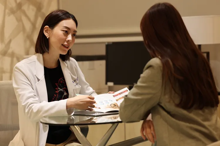 部分陰道鬆弛的女性，經醫師在陰道施打雷射後，即可改善鬆弛程度。示意畫面