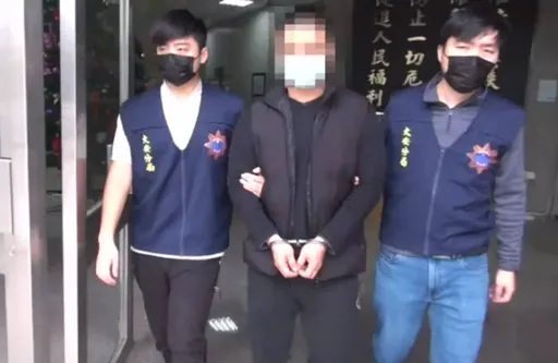 男擁3把槍！趁他回老家探視阿嬤　警荷槍實彈埋伏圍捕